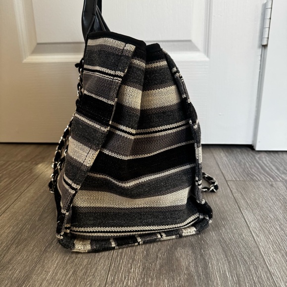 CHANEL Chanel Tote Woman’s Bag Deauville Excellent Condition - Picture 9 of 13